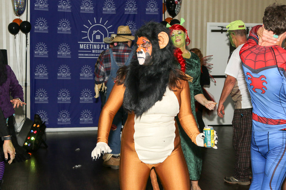 Meeting Place Mission Halloween Party_Morganton Community House 2019-9199.JPG
